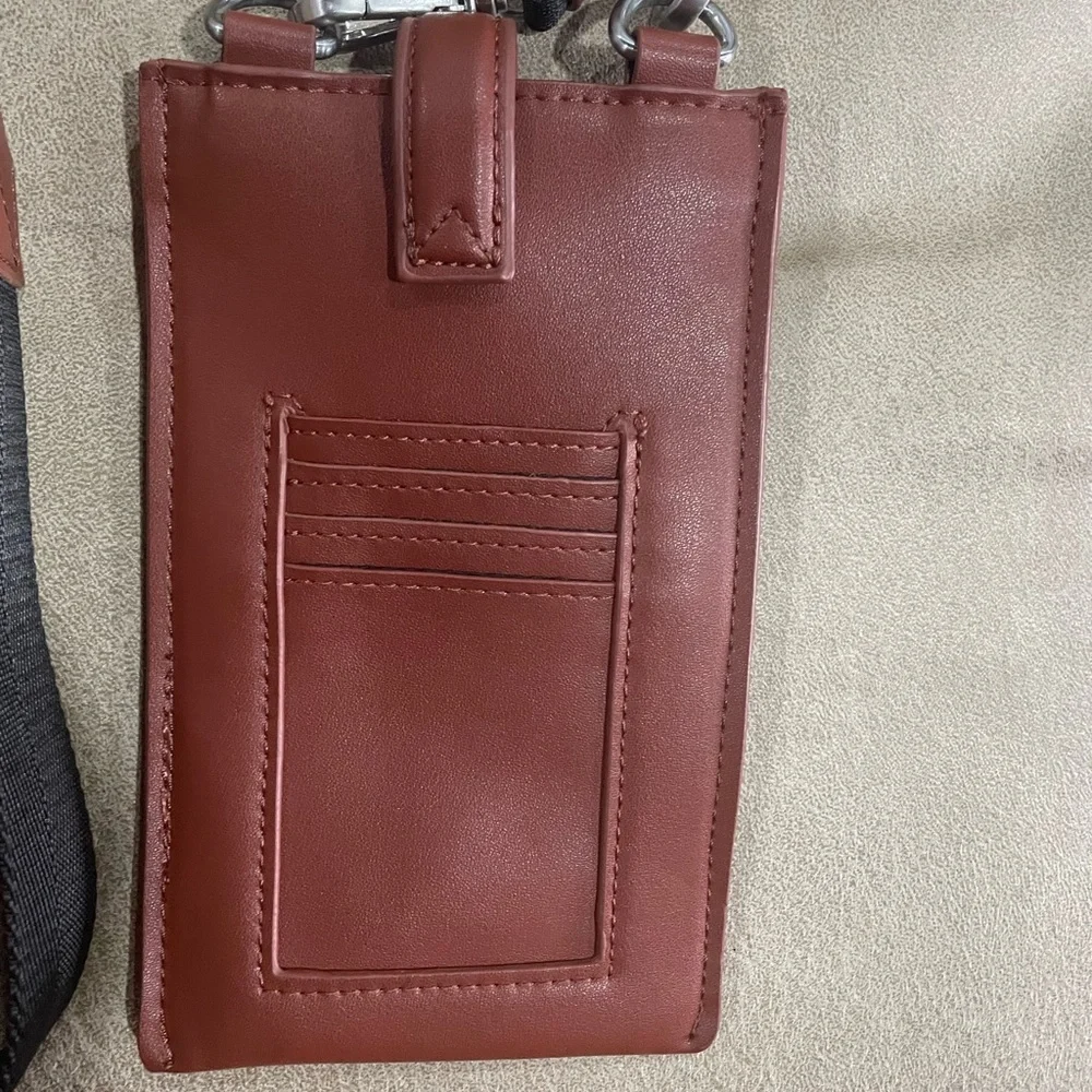 Zara. Leather sling bag with visiting card/ ATM card pockets. - Picture 2 of 4